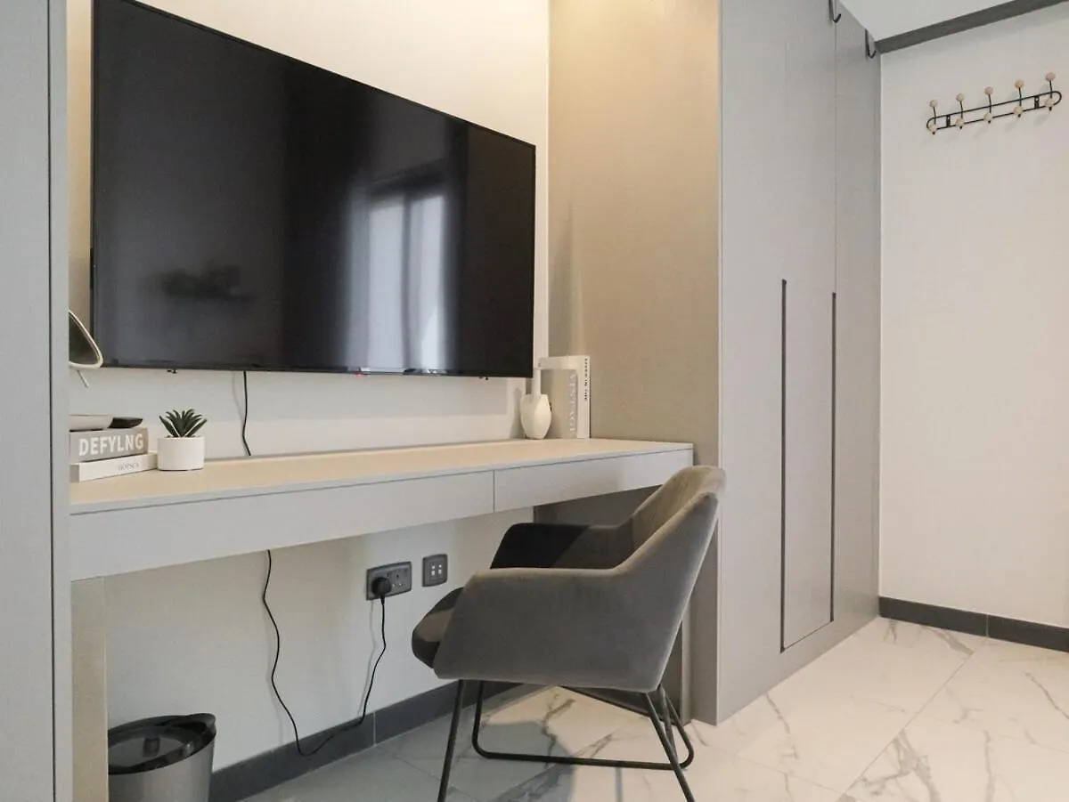 Apartment Welhome - Elegant Studio With Skyline Views & Comfort Dubai United Arab Emirates