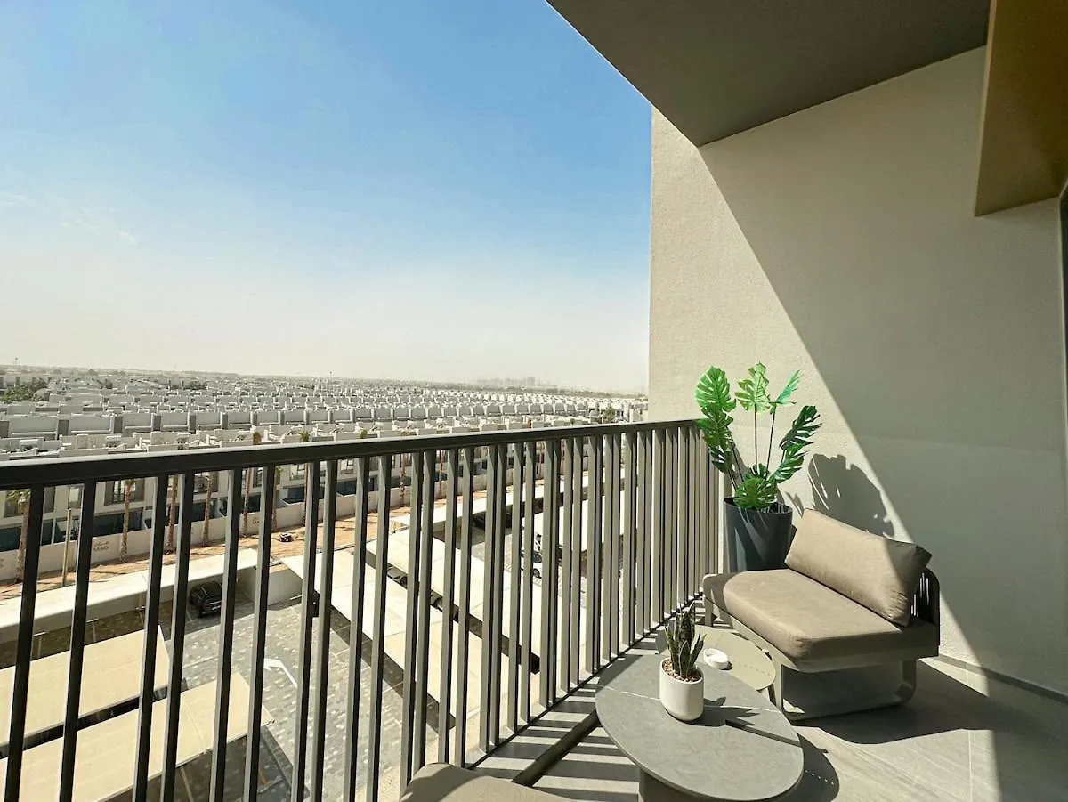 Apartment Welhome - Elegant Studio With Skyline Views & Comfort Dubai