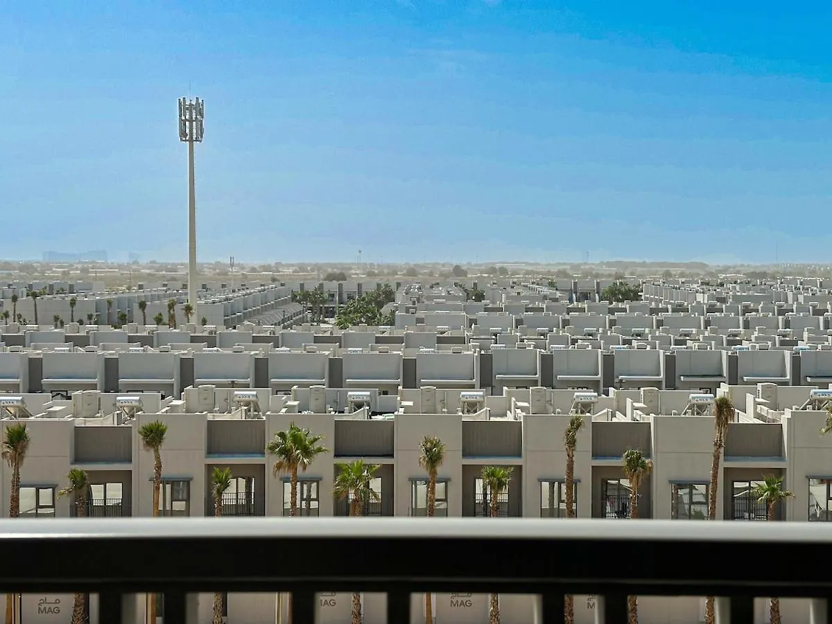 Welhome - Elegant Studio With Skyline Views & Comfort Dubai Apartment